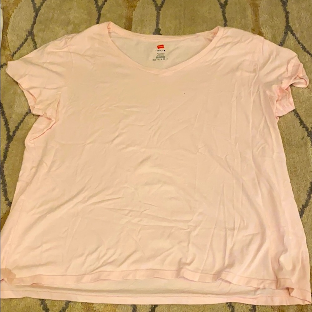 Women’s pink Hanes XL t shirt